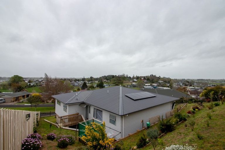 Photo of property in 16 Ohinemuri Place, Paeroa, 3600