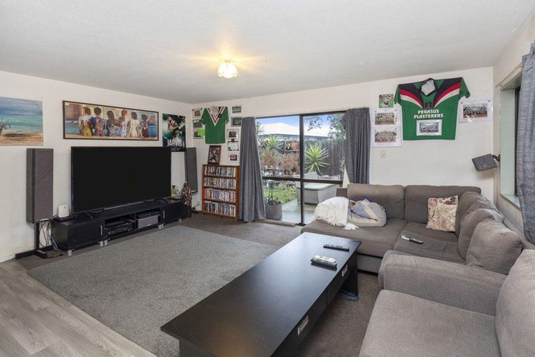 Photo of property in 2/487 Pages Road, Bexley, Christchurch, 8061