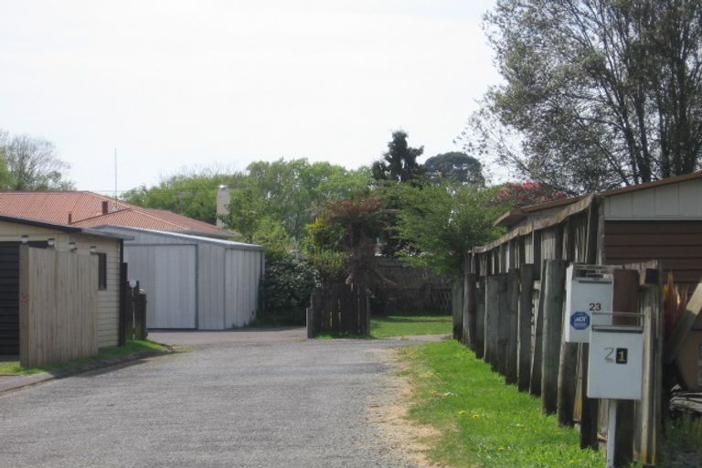 Photo of property in 21 Chapman Place, Fairy Springs, Rotorua, 3015