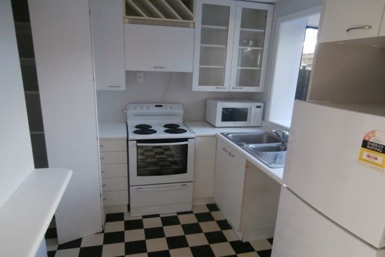 Photo of property in 2/238 Edgeware Road, Edgeware, Christchurch, 8013