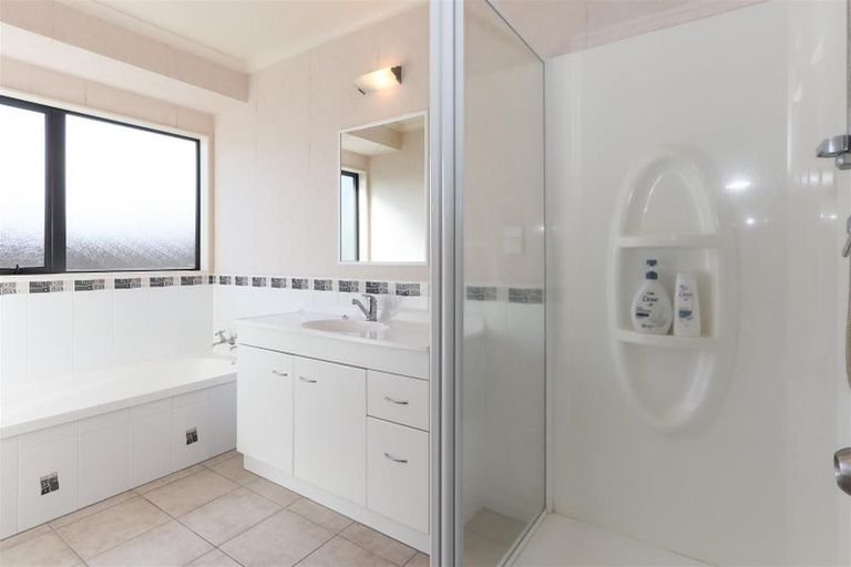 Photo of property in 20 Frame Place, Owhata, Rotorua, 3010