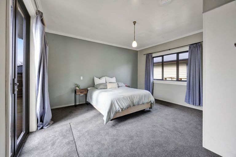 Photo of property in 15 Craig Street, Stratford, 4332