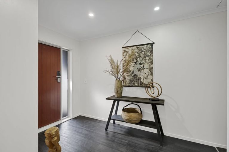 Photo of property in 18 Rawiri Drive, Bell Block, New Plymouth, 4312