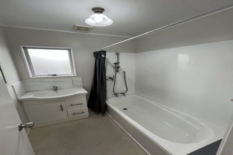 Photo of property in 67 Gills Road, Bucklands Beach, Auckland, 2014