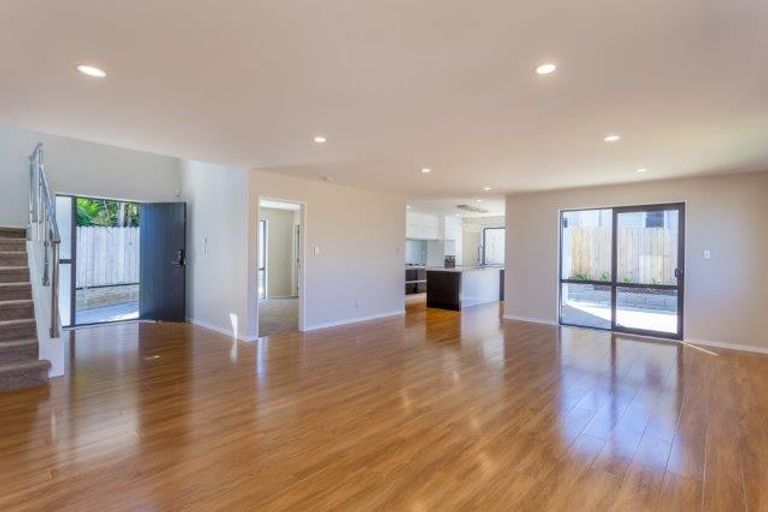 Photo of property in 61a Glenview Road, Glen Eden, Auckland, 0602