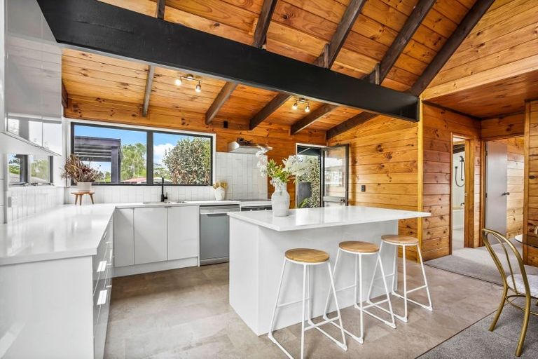 Photo of property in 37a Collins Road, Melville, Hamilton, 3206