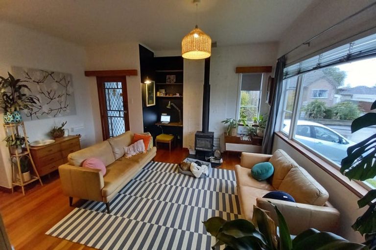 Photo of property in 1 Fair Crescent, Feilding, 4702