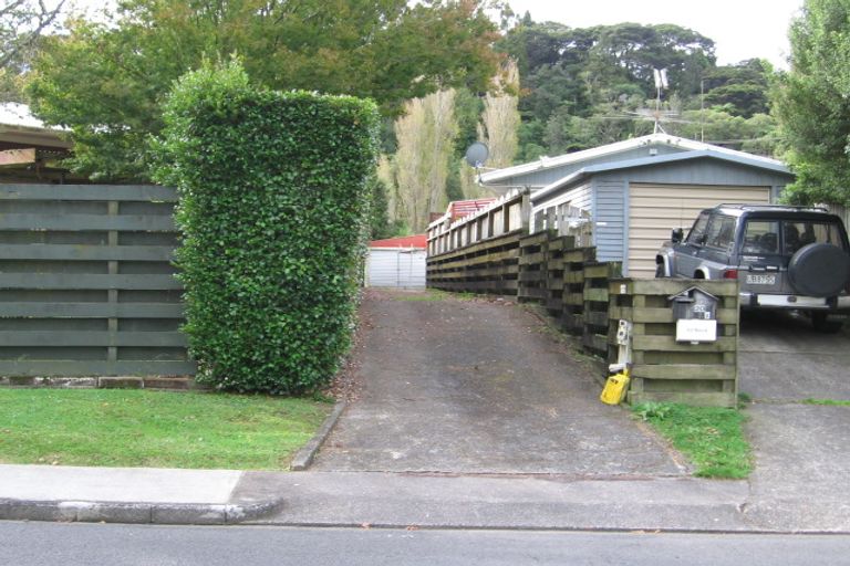 Photo of property in 1/20 Lowtherhurst Road, Massey, Auckland, 0614