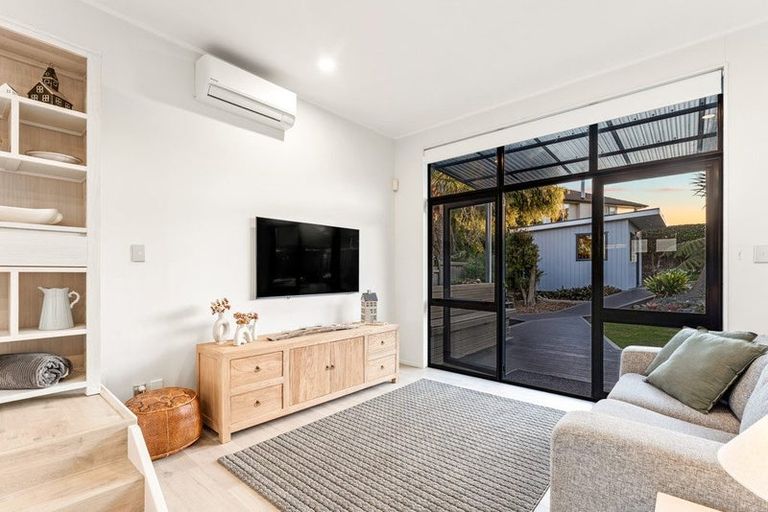 Photo of property in 8 Brixton Road, Manly, Whangaparaoa, 0930