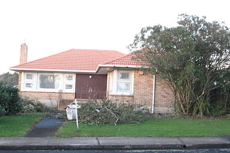 Photo of property in 48 Lynmore Drive, Hillpark, Auckland, 2102