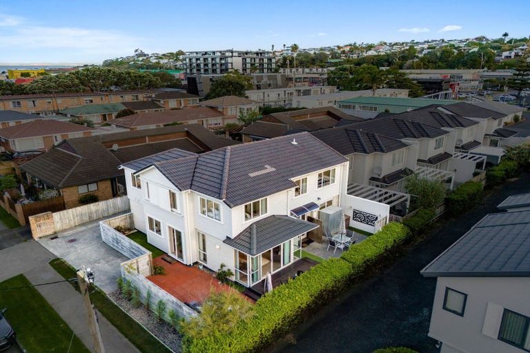 Photo of property in 28a Inverness Road, Browns Bay, Auckland, 0630