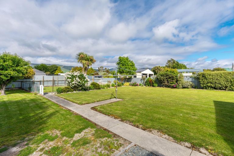 Photo of property in 11 Coronation Street, Waimate, 7924