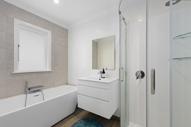 Photo of property in 42 Mountbatten Grove, Clouston Park, Upper Hutt, 5018