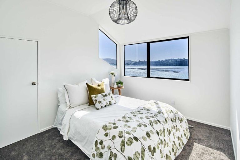 Photo of property in 93 Seaview Road, Paremata, Porirua, 5024