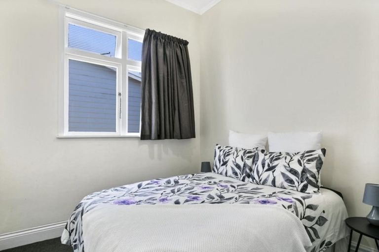 Photo of property in 2 Luxford Street, Berhampore, Wellington, 6023