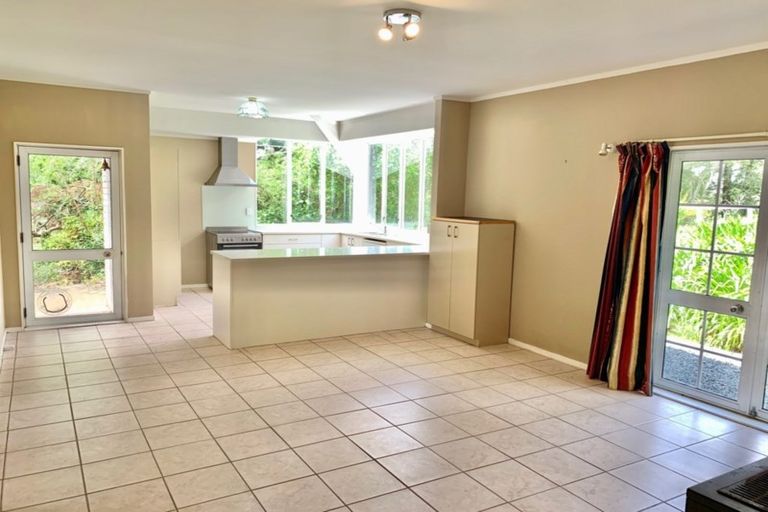 Photo of property in 150 Nixon Road, Taupaki, Henderson, 0782