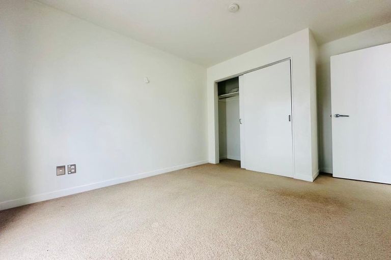 Photo of property in 7/136g Stancombe Road, Flat Bush, Auckland, 2016