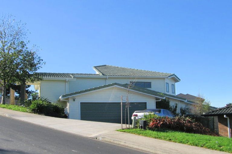 Photo of property in 12 Virginia Street, Henderson, Auckland, 0612