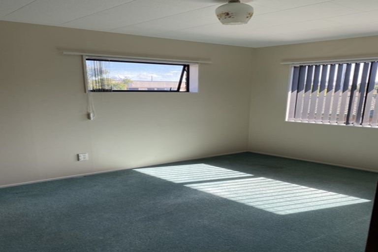 Photo of property in 2a Balmacewen Place, Mount Maunganui, 3116
