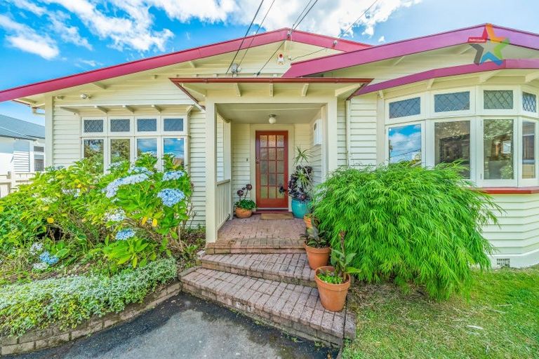 Photo of property in 19 Burnside Street, Waterloo, Lower Hutt, 5011