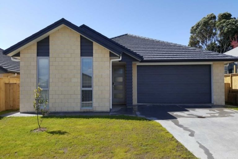 Photo of property in 11 Richardson Road, Omokoroa, 3114