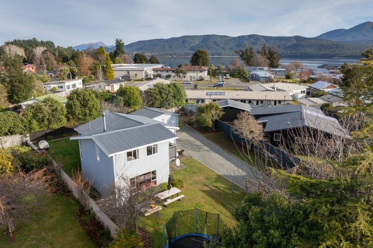 Photo of property in 25 Henry Street, Te Anau, 9600