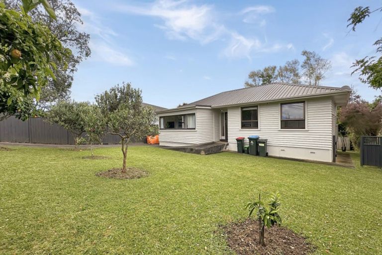 Photo of property in 23 Sloane Street, Glen Innes, Auckland, 1072