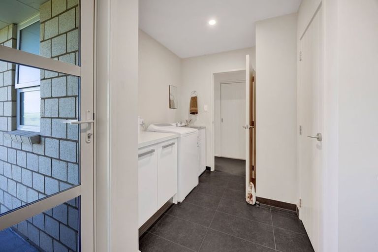 Photo of property in 253 Lwr Pitone Road, Pitone, New Plymouth, 4374