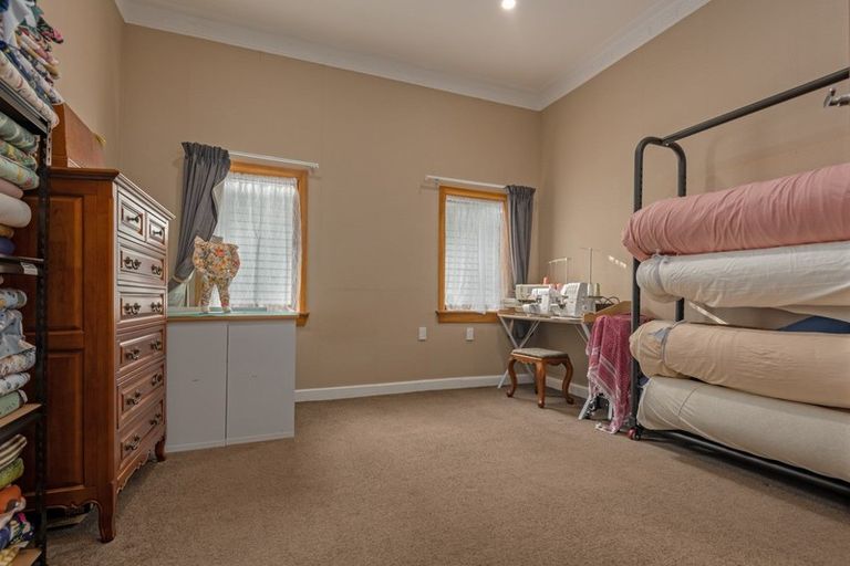 Photo of property in 298 Ruahine Street, Terrace End, Palmerston North, 4410