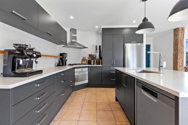 Photo of property in 14 Sarah Place, Papamoa Beach, Papamoa, 3118