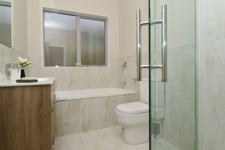 Photo of property in 50 Prado Drive, Pukekohe, 2120