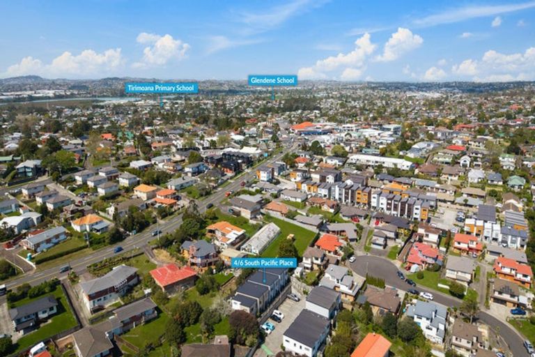 Photo of property in 4/6 South Pacific Place, Henderson, Auckland, 0612