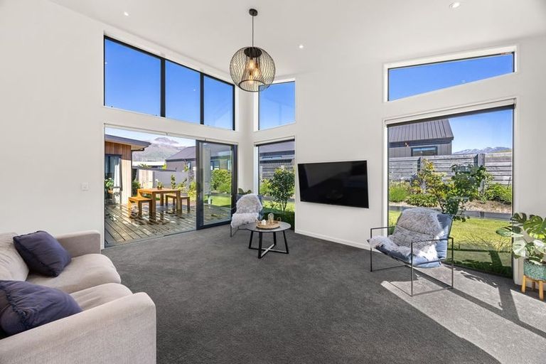 Photo of property in 87a Infinity Drive, Wanaka, 9305