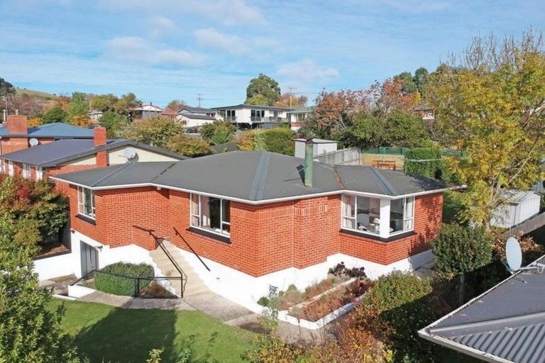 Photo of property in 23 Elwyn Crescent, Green Island, Dunedin, 9018