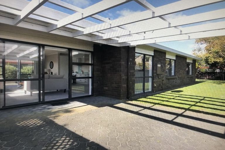 Photo of property in 5 Ngamotu Place, Mount Maunganui, 3116