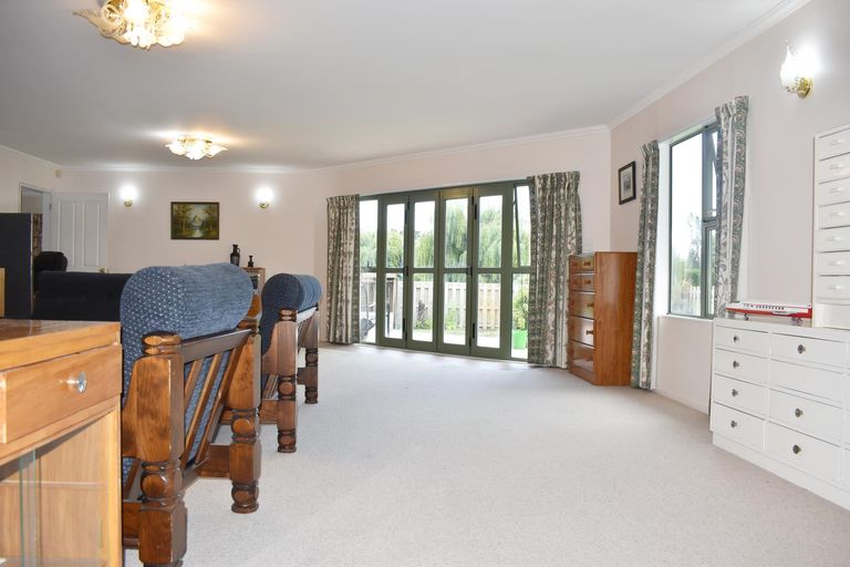 Photo of property in 225 Belvedere Road, Carterton, 5713