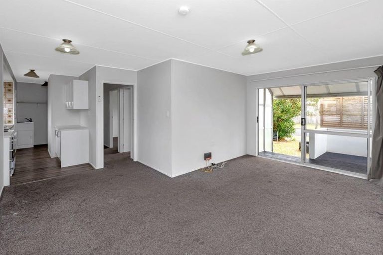 Photo of property in 28 Moki Place, Ruakaka, 0116
