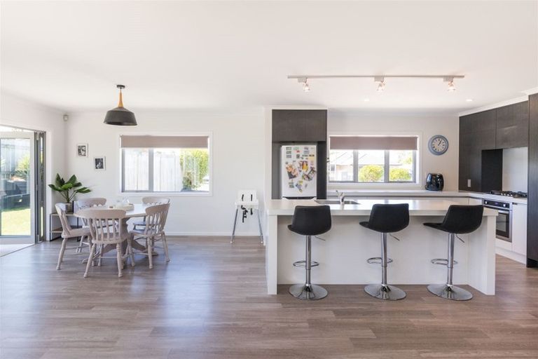 Photo of property in 9 Poplar Grove, Feilding, 4702