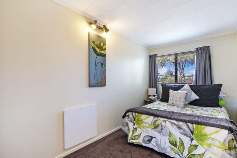 Photo of property in 53 Okura River Road, Okura, Albany, 0792