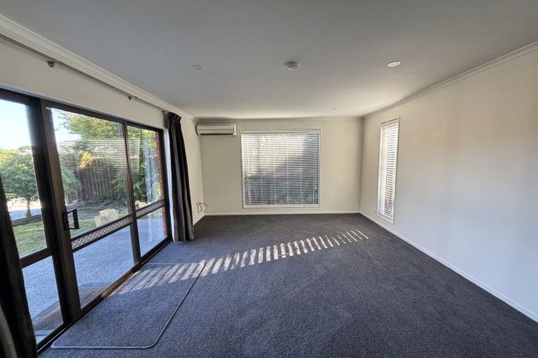 Photo of property in 1/6 Calverton Place, Halswell, Christchurch, 8025