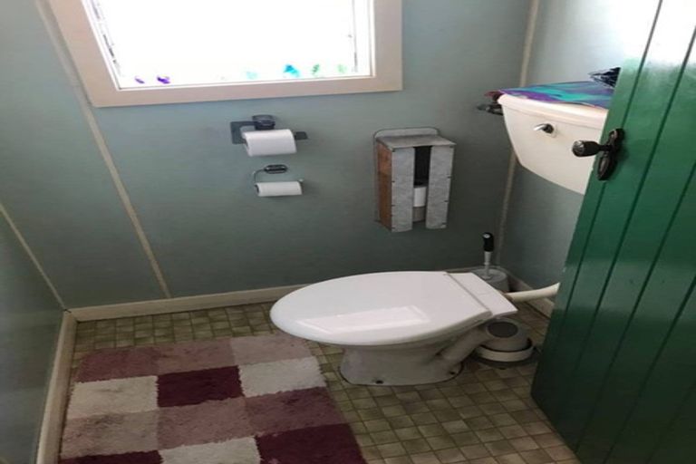 Photo of property in 16 Rira Street, Marton, 4710