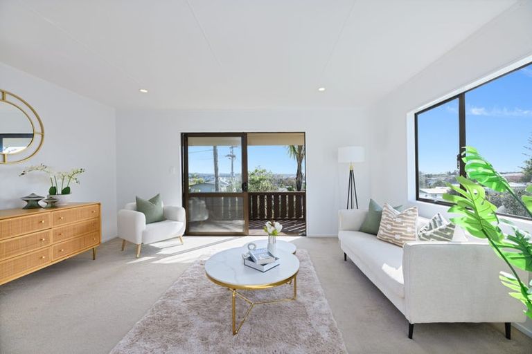 Photo of property in 2/33 Lavelle Road, Henderson, Auckland, 0612