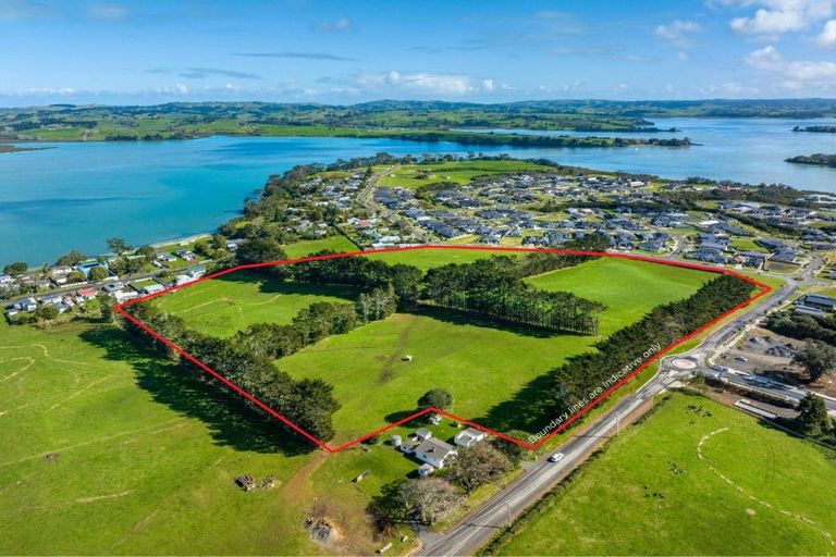 Photo of property in 80 Mclarin Road, Glenbrook, 2681