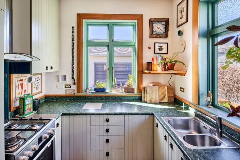 Photo of property in 21 Campbell Terrace, Petone, Lower Hutt, 5012