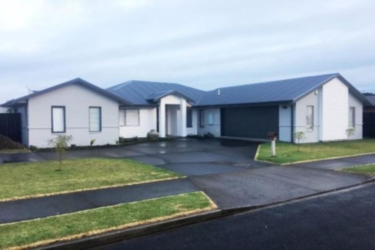 Photo of property in 11 Marlin Terrace, Bell Block, New Plymouth, 4312