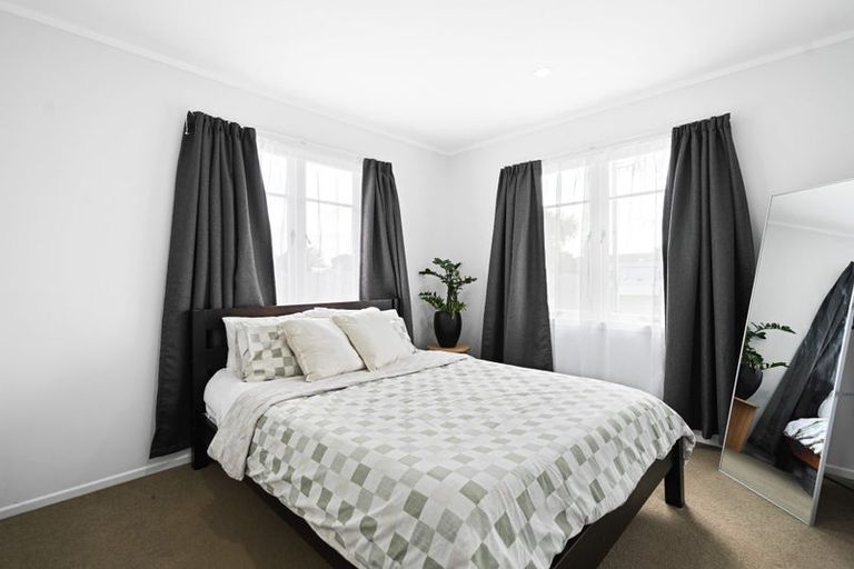 Photo of property in 26 Oxford Street, Fairfield, Hamilton, 3214