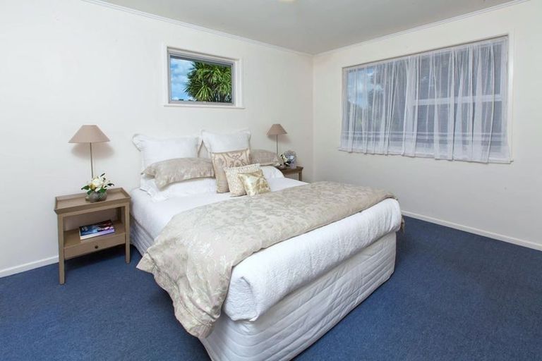 Photo of property in 14 Mchardy Place, Glenfield, Auckland, 0627