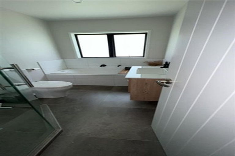 Photo of property in 1235 East Coast Road, Redvale, Albany, 0794