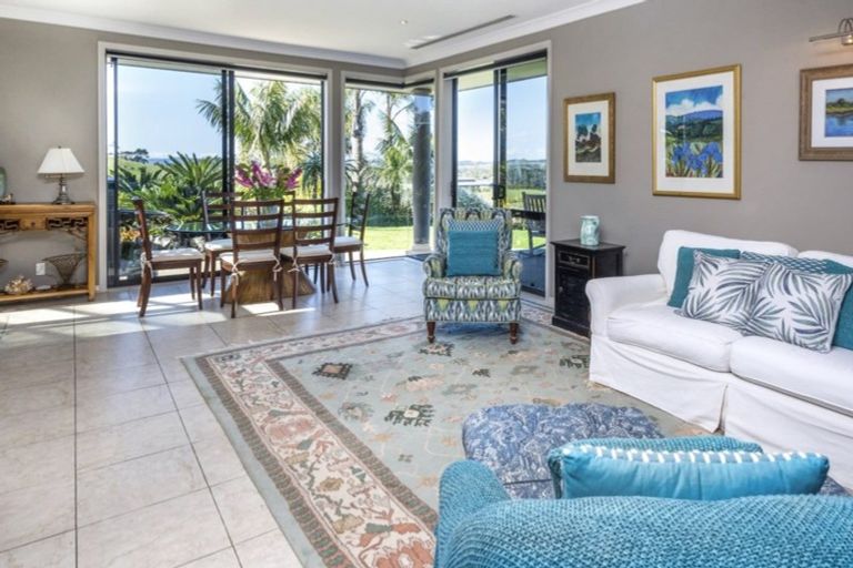 Photo of property in 169 Broomfields Road, Whitford, Howick, 2571