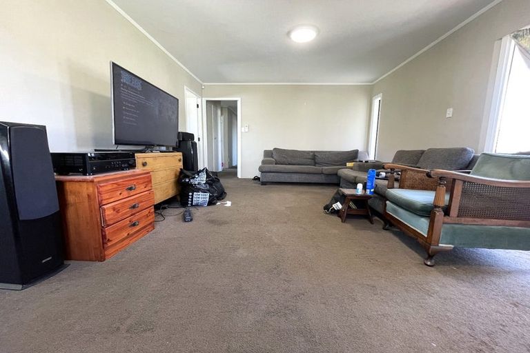 Photo of property in 13 Benygloe Place, Highland Park, Auckland, 2010